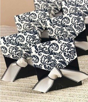 Pudeł. BLACK & ECRU 10szt.