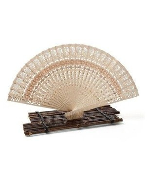 Orientalny wachlarz drewniany – Elegancja i Praktyczność